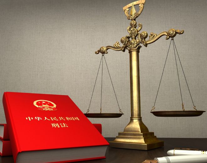 必威冷水壶烫伤老人家属索赔10000元厂家：我让你往里放烫水的(图18)