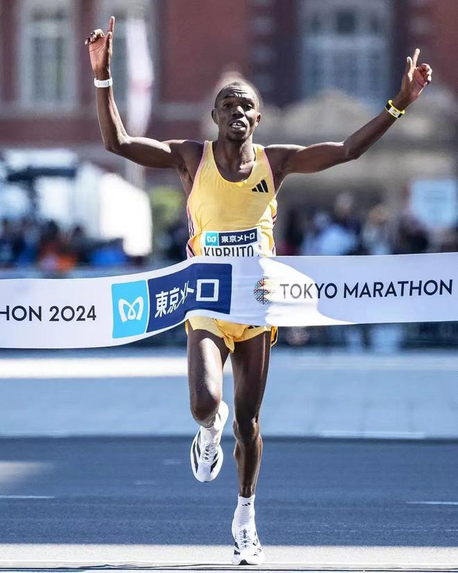 前瞻 2025东京马拉松:卫冕?正名?纪录?达标?〔文末福利送10个水壶〕(图1) 前瞻 2025东京马拉松:卫冕?正名?纪录?达标?〔文末福利送10个水壶〕(图1)