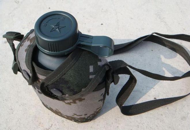 19式钛水壶真是“钛”高级了!从小装备见证大国崛起(图4) 19式钛水壶真是“钛”高级了!从小装备见证大国崛起(图4)