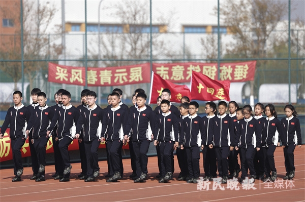 必威田径场边的水壶有怎样的新用途?(图4) 必威田径场边的水壶有怎样的新用途?(图4)