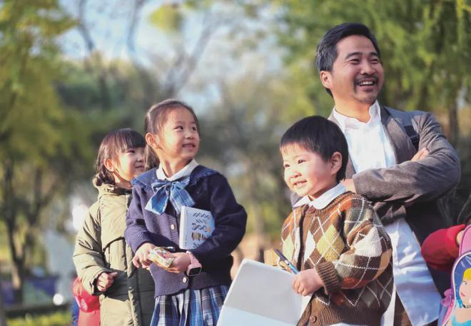 剖析英国教育:快速变革的数字时代下如何用「哲学课程」提高学生的批判性思维?(图6) 剖析英国教育:快速变革的数字时代下如何用「哲学课程」提高学生的批判性思维?(图6)