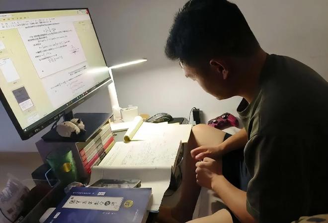 又一内鬼被抓！央视发声泄密大量内部机密资料身份曝光不简单(图17)